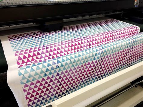 how to print on an ipad: exploring the nuances of digital printing techniques